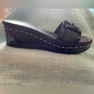 Donald Pliner Patent Leather Sandal